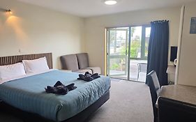 Palmcourt Motel